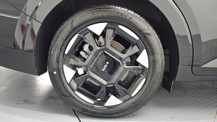 Kia Carnival 2025 — 5