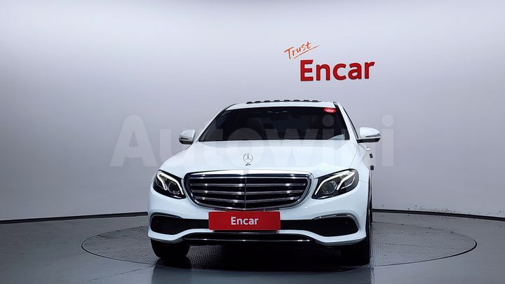 Mercedes-Benz E Class 2017 — 3