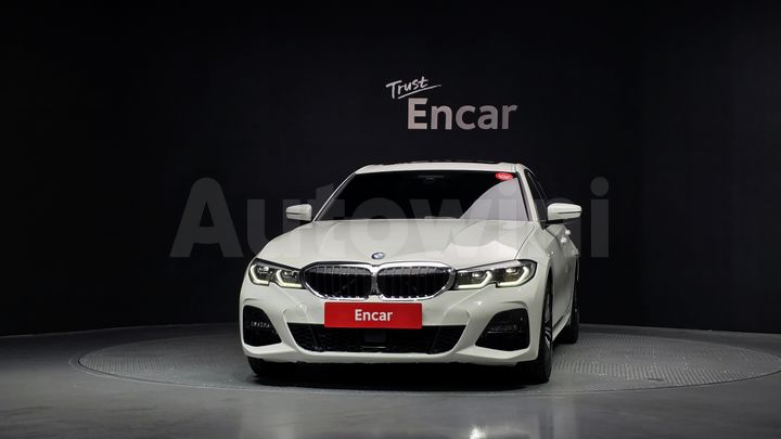 BMW 3 Series 2020 — 3