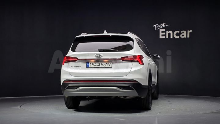 Hyundai SantaFe 2023 — 4