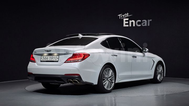 Genesis G70 2019 — 2