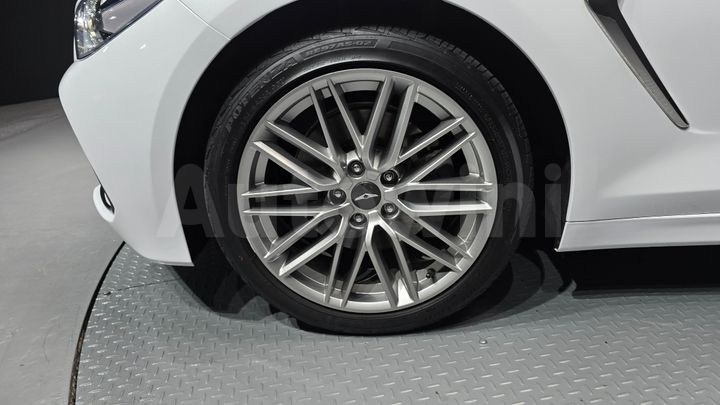 Genesis G70 2019 — 5