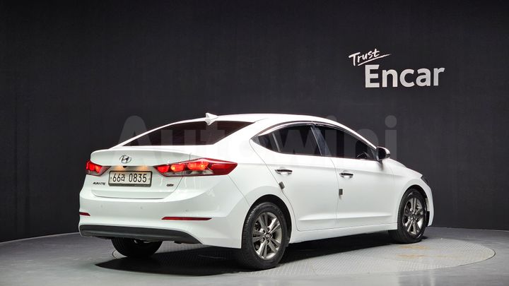 Hyundai Avante 2016 — 2