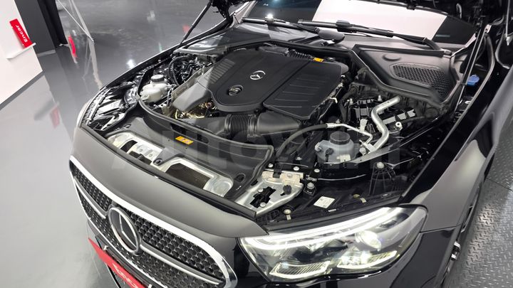 Mercedes-Benz E Class 2025 — 5