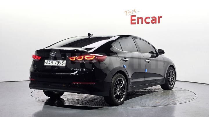 Hyundai Avante 2018 — 2