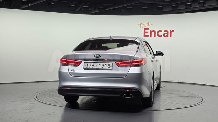 Kia K5 2017 — 4