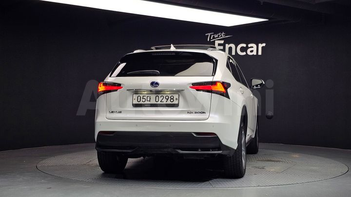 Lexus NX 2017 — 4