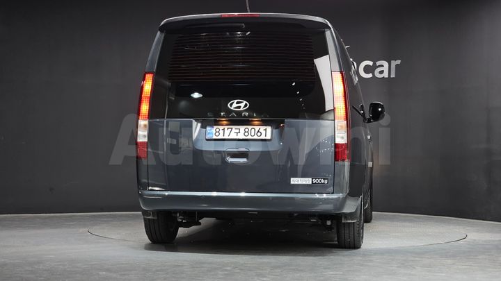 Hyundai Staria 2025 — 4