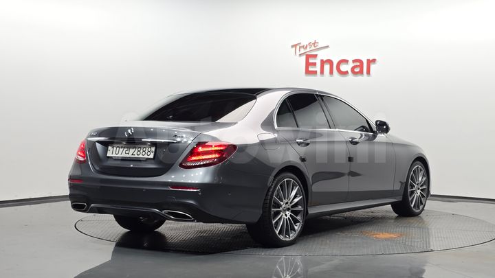 Mercedes-Benz E Class 2019 — 2