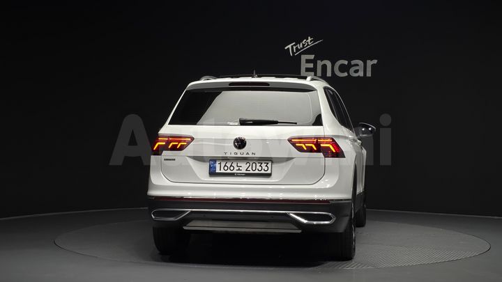 Volkswagen Tiguan 2023 — 4