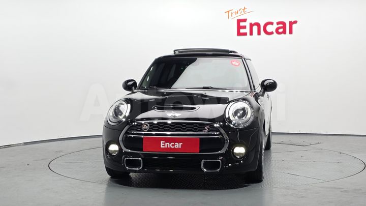 Mini Cooper 2015 — 3