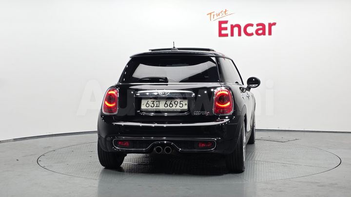 Mini Cooper 2015 — 4