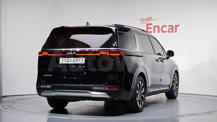 Kia Carnival 2022 — 2