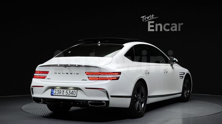 Genesis G80 2024 — 2