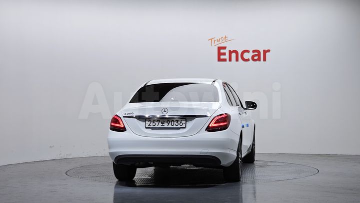 Mercedes-Benz C Class 2020 — 4