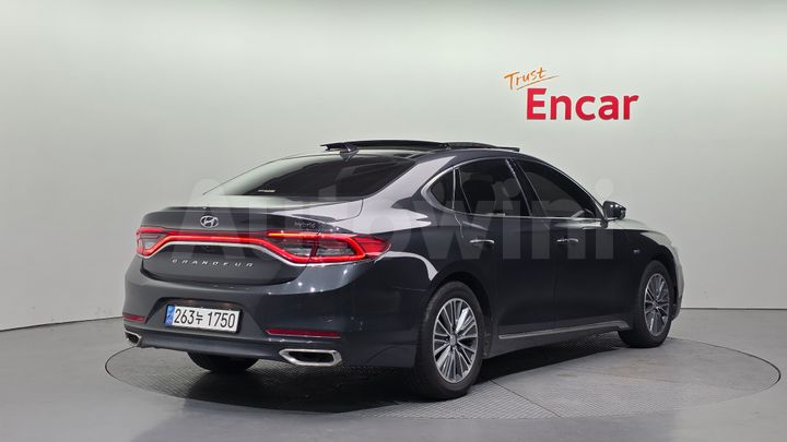 Hyundai Grandeur 2018 — 2