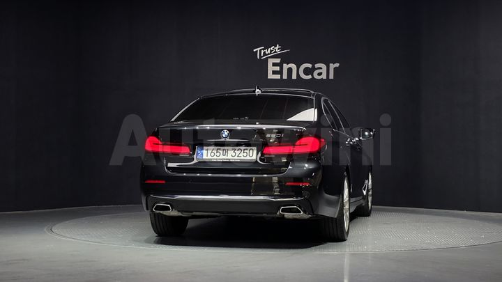 BMW 5 Series 2023 — 4