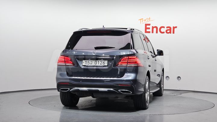 Mercedes-Benz GLE Class 2016 — 4