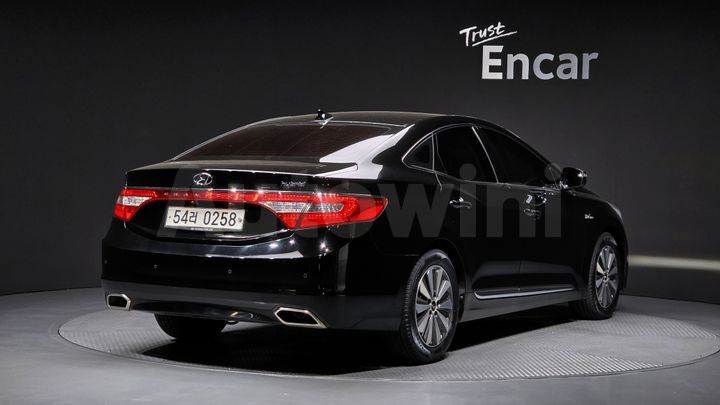 Hyundai Grandeur 2016 — 2