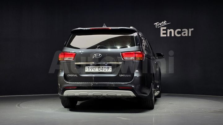 Kia Carnival 2017 — 4