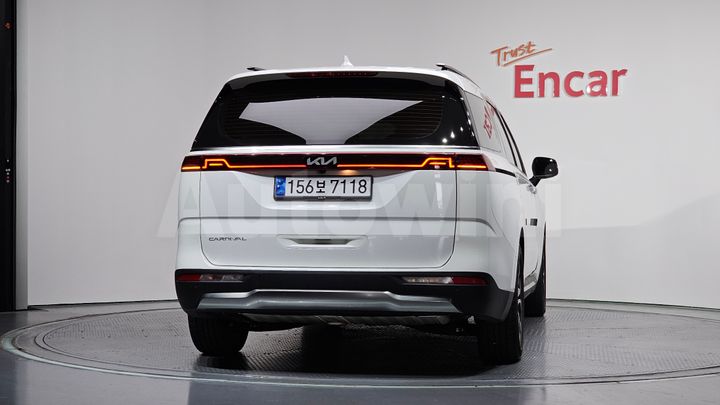 Kia Carnival 2022 — 4