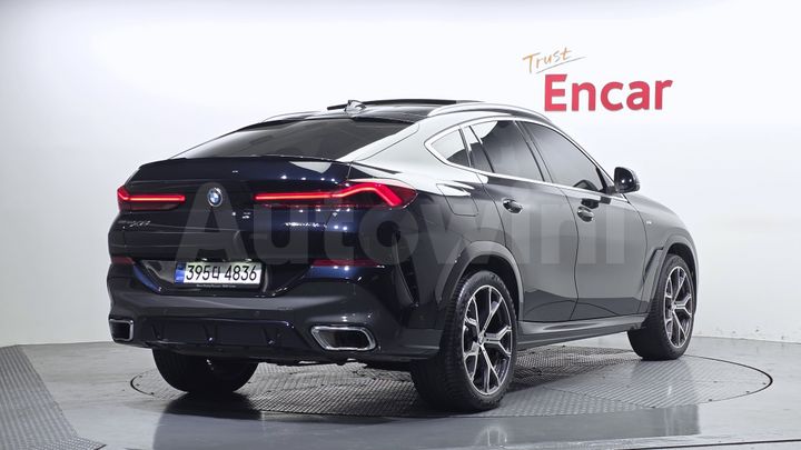 BMW X6 2023 — 2