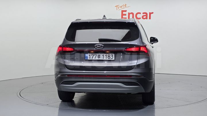 Hyundai SantaFe 2023 — 4