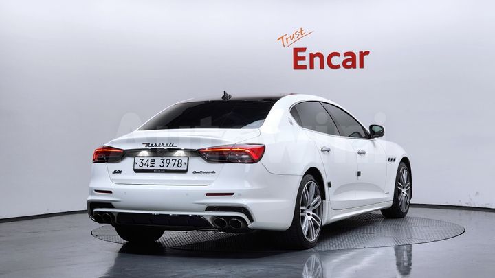 Maserati Quattroporte