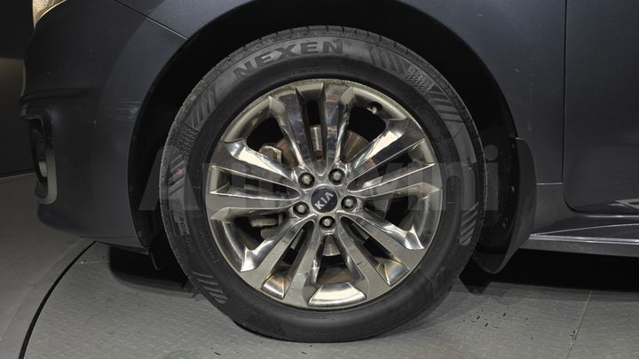 Kia Carnival 2015 — 5