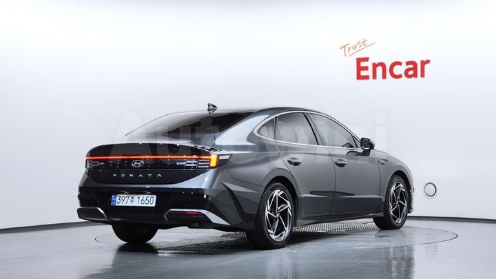 Hyundai Sonata 2024 — 2