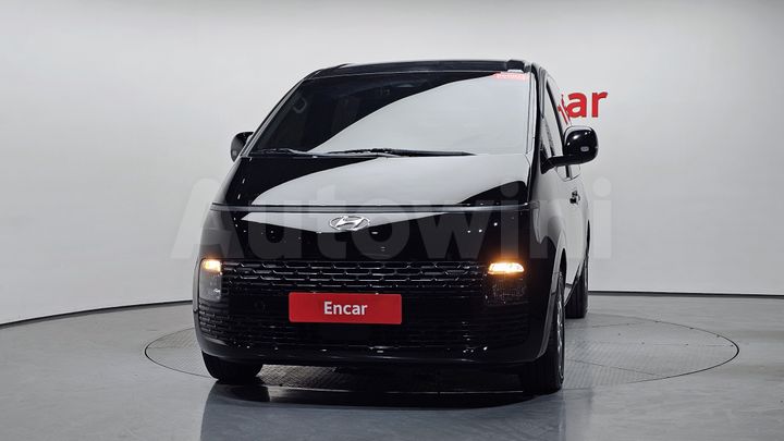 Hyundai Staria 2023 — 2
