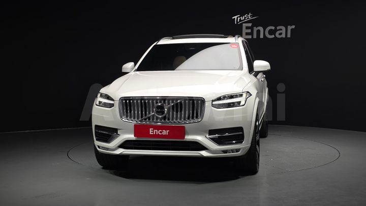 Volvo XC90 2023 — 3