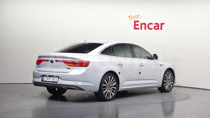 Renault SM6 2023 — 2