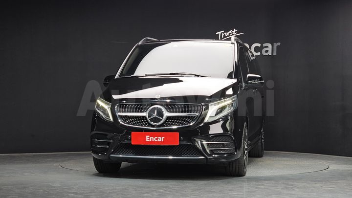 Mercedes Benz V Class 2022 — 3