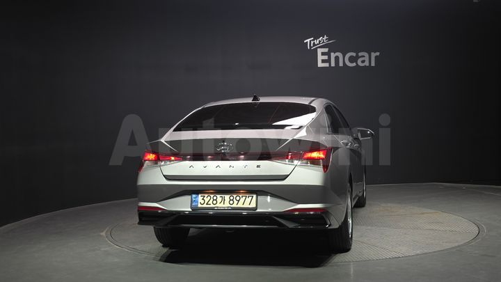 Hyundai Avante 2021 — 4