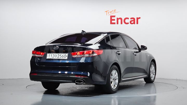 Kia K5 2016 — 2
