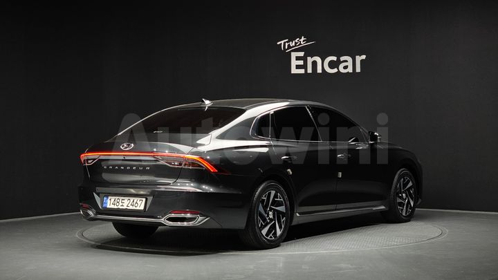 Hyundai Grandeur 2022 — 2