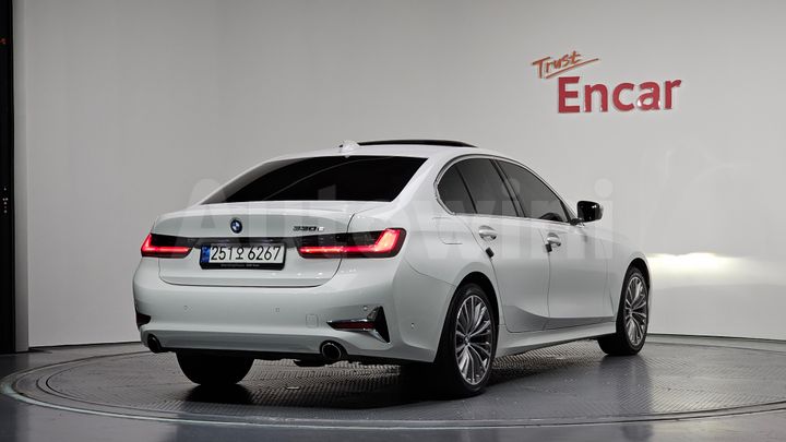 BMW 3 Series 2021 — 2