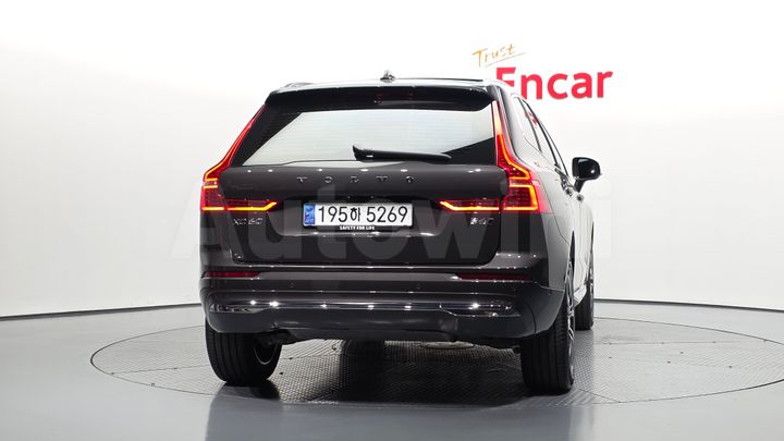 Volvo XC60 2024 — 4