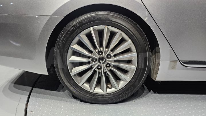 Hyundai Equus 2013 — 5