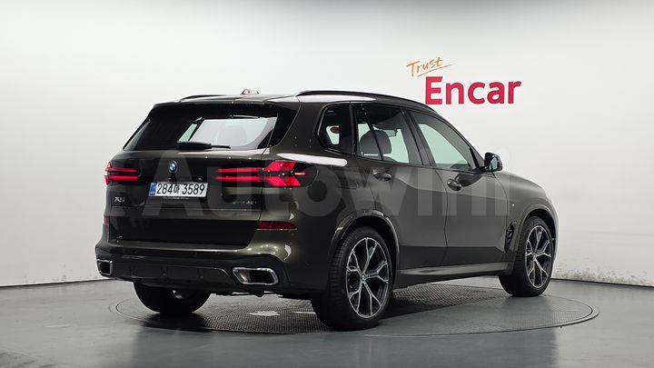 BMW X5 2025 — 2