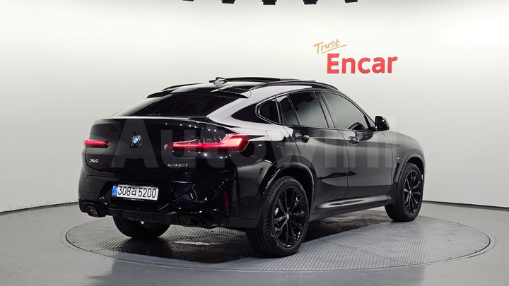 BMW X4 2025 — 2
