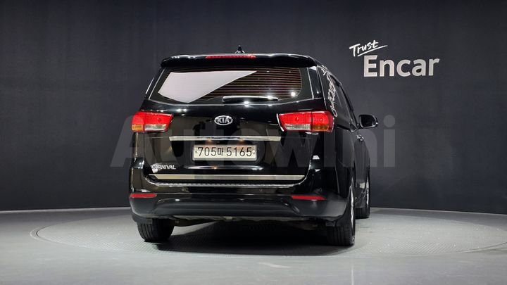 Kia Carnival 2018 — 4