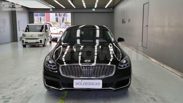 Kia K9 2019 KNAS2418DLS021905 — 3