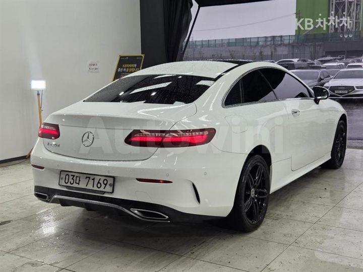 Mercedes Benz E Class 2019 — 2