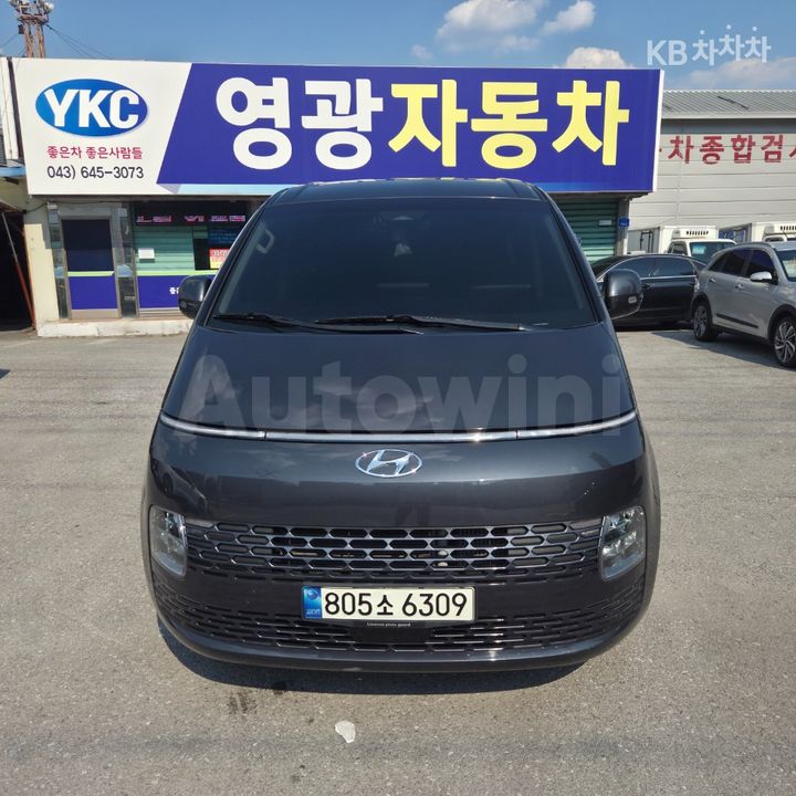 Hyundai Staria 2022 — 2