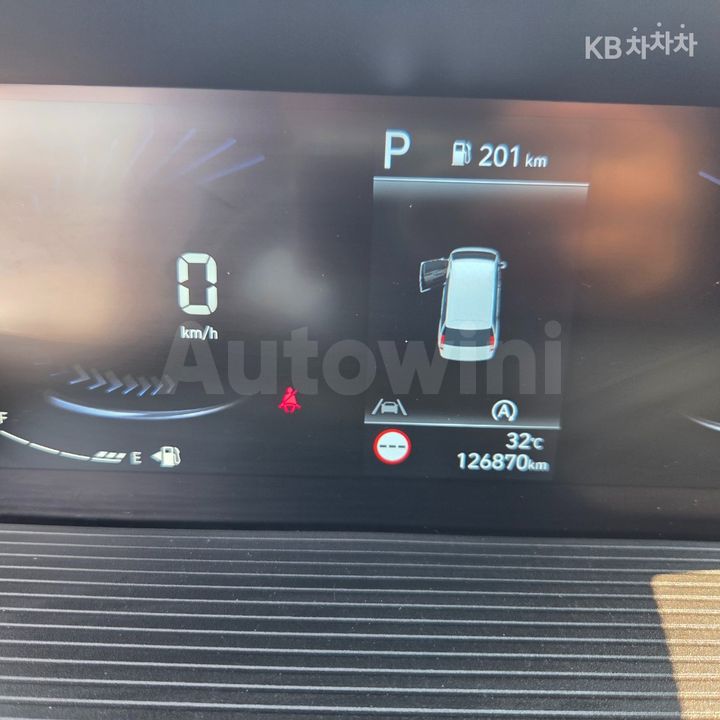 Hyundai Staria 2022 — 5