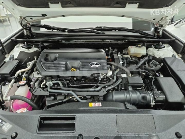 Lexus ES 2022 — 5