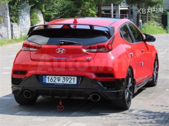 Hyundai Veloster 2021 — 3