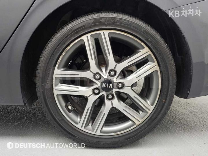 Kia K3 2021 KNAF341BEMA082595 — 5